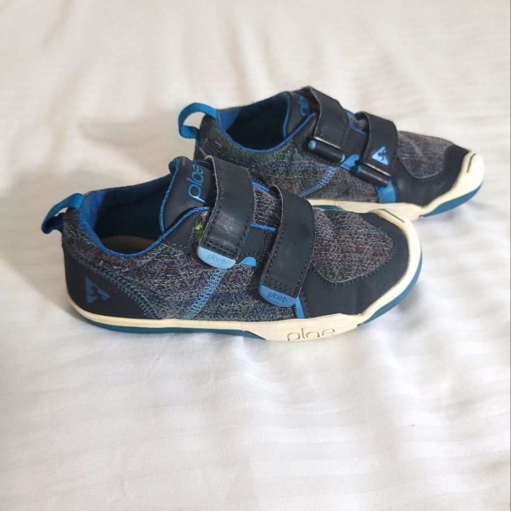 Plae shoes size 11